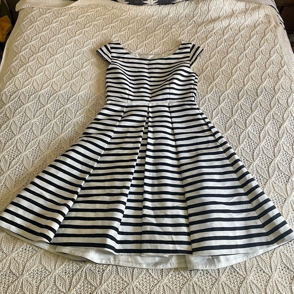 Kate Spade Mariella Black & White Striped Fit & Flare Dress Bow Print - Picture 7 of 12